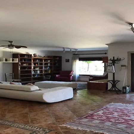 Nyaraló Comfortable House With Private Pool And Stone Yard In *